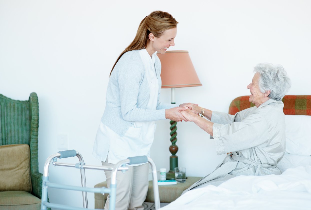 Preventing Back Injuries: 10 Tips All Caregivers Should Follow