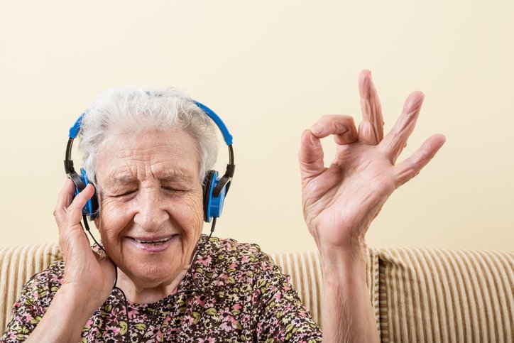 You Don’t Have to Be a Tech-Savvy Senior to Benefit from Technology
