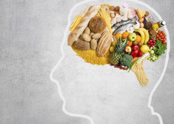 The Link Between Senior Nutrition and Dementia: Reduce the Risk with These Tips