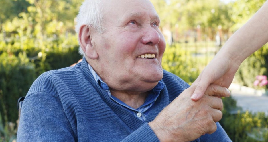 Top Tips For Selecting a Home Care Provider for a Senior Loved One 
