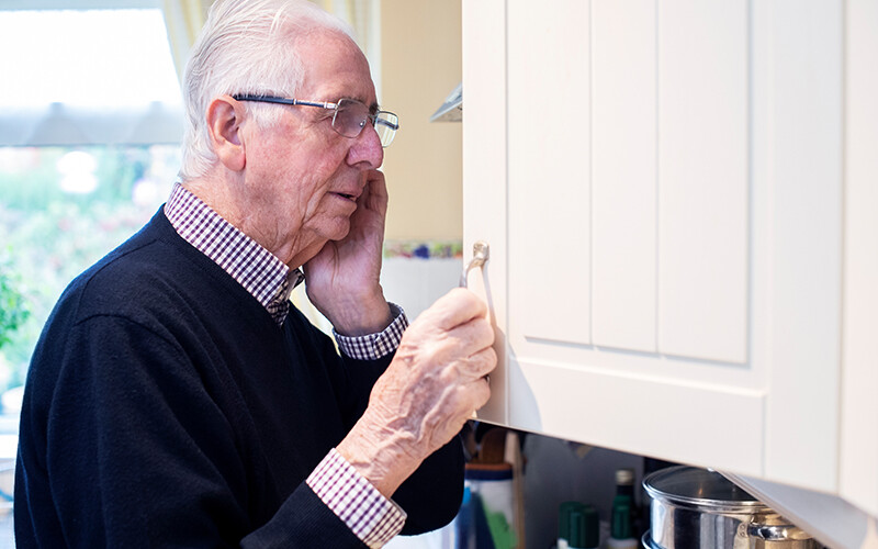 5 Tips for Rummaging Behaviors in Dementia