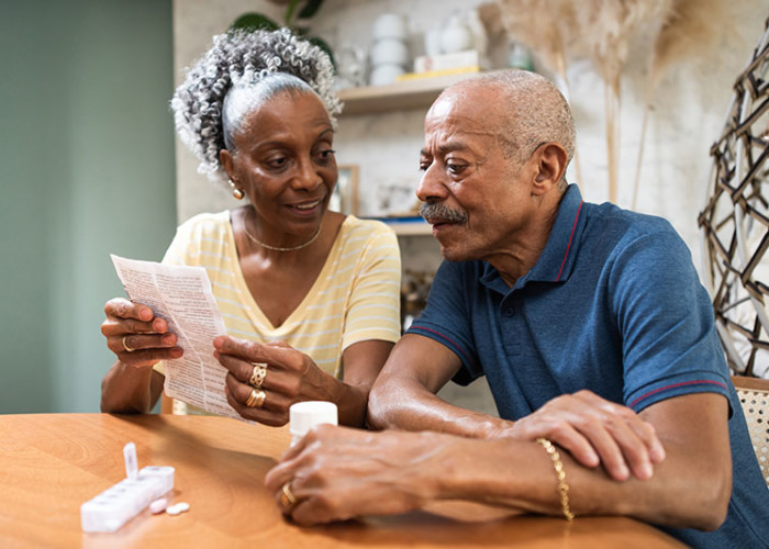 How to Tell the Difference Between Dementia and Medication Side Effects