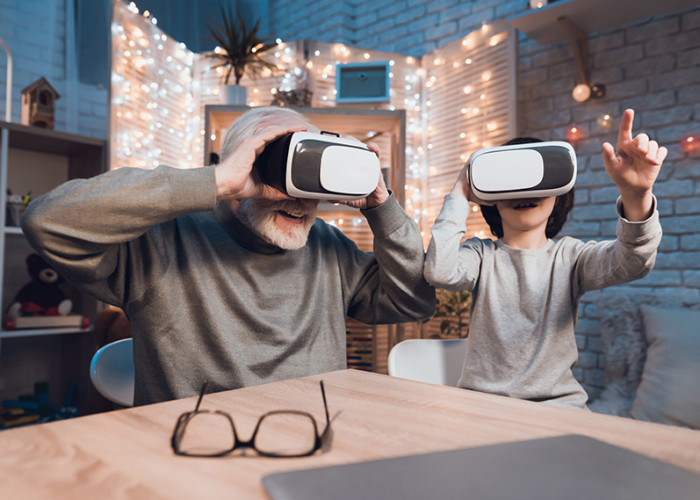 The Strategy You Have to Try: Virtual Reality in Dementia Care