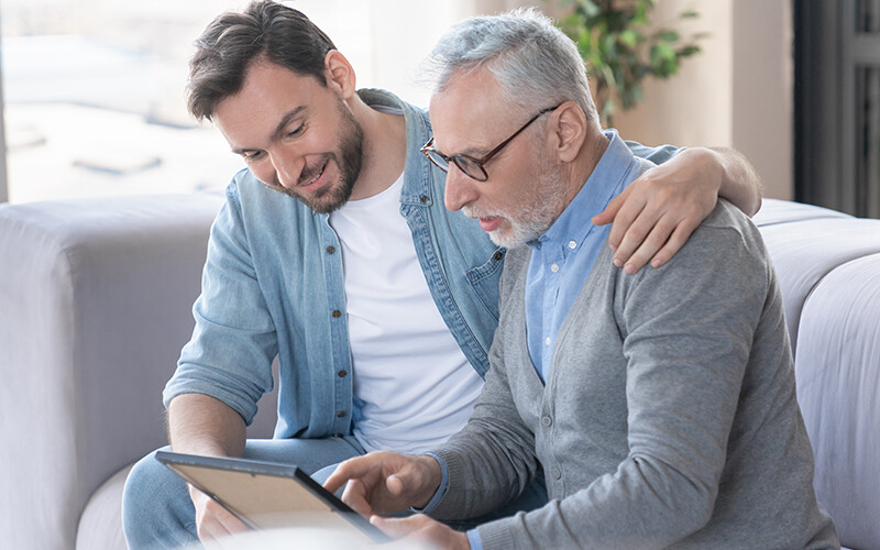 Reminiscing in Dementia: How to Spark Memories and Instill Joy