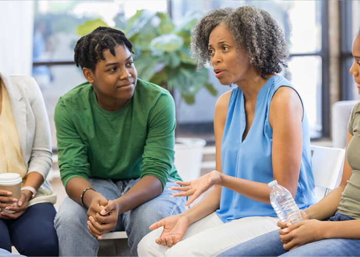 Your Guide to Better Family Communication in Caregiving